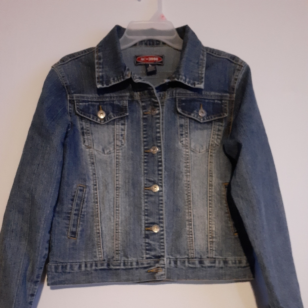 Women's jeans jacket